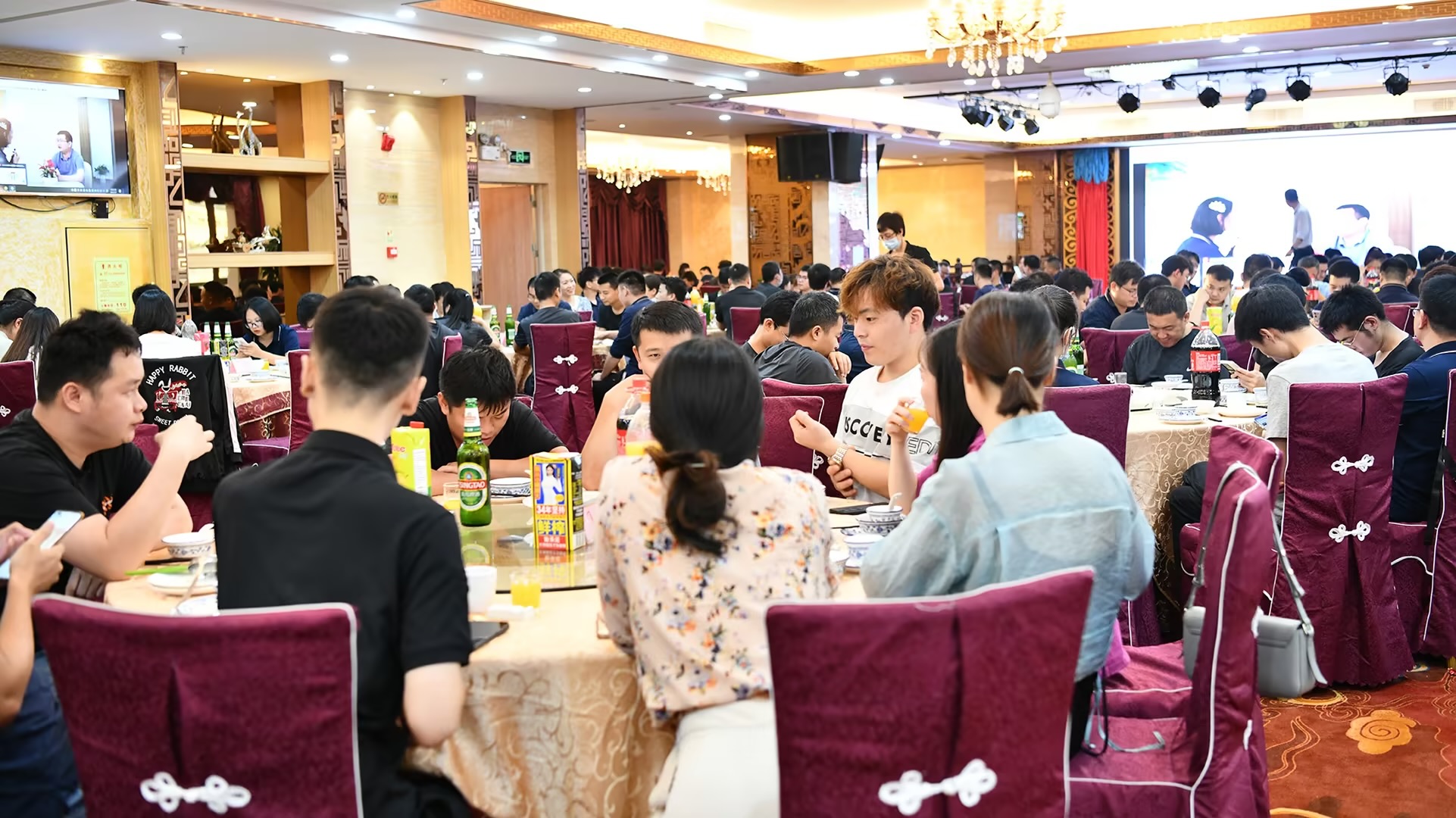 品成金屬專注于鋁、鎂、鋅合金壓鑄模具的設(shè)計(jì)與制造