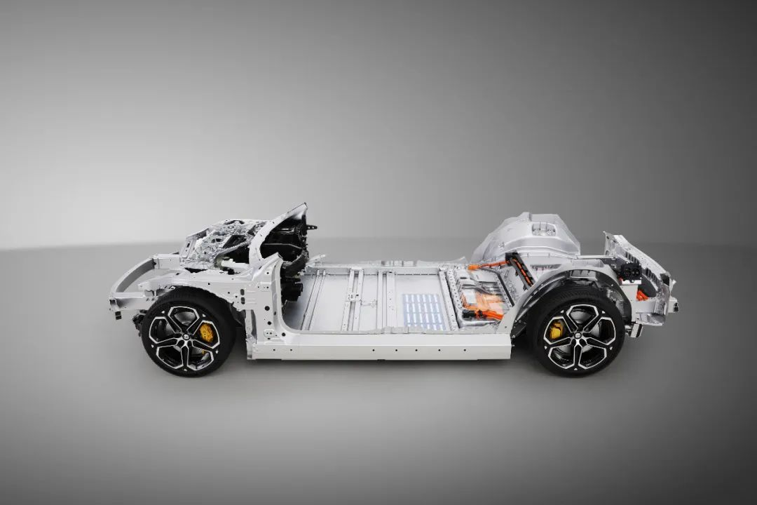 一體化壓鑄大幅減少車身的零件數量和連接焊點數量 一體化壓鑄大幅減少車身的零件數量和連接焊點數量